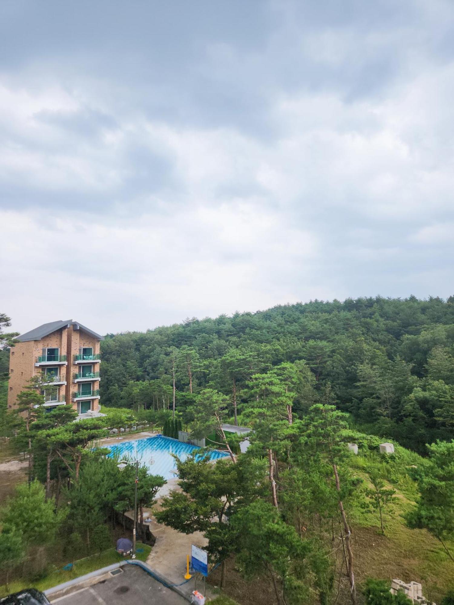 Sokcho Daemyung Heidi Pension Exterior foto